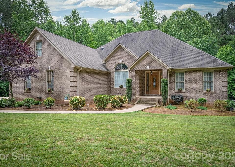 1st image of 539 Meadow Wood Ln