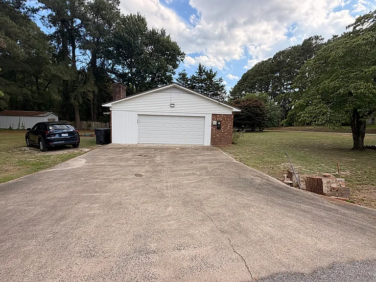 1608 Salem Church Rd — Photo 3