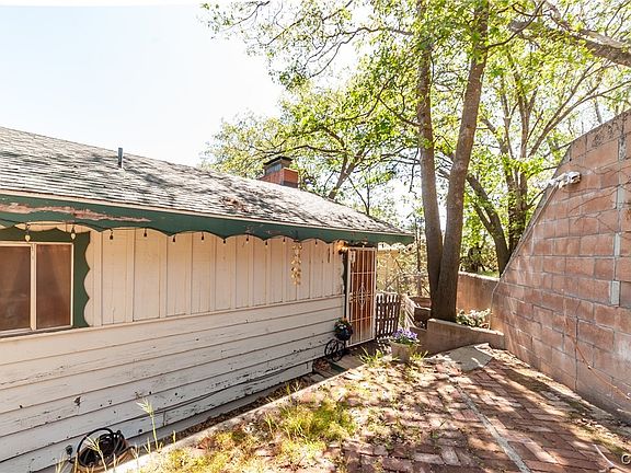3rd image of 480 Zermat Dr