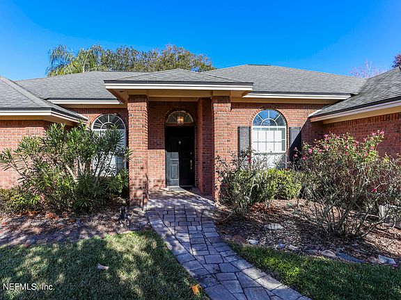 3rd image of 1739 Grasmere Ct