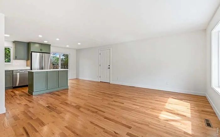 503 Honey Locust Dr — Photo 1