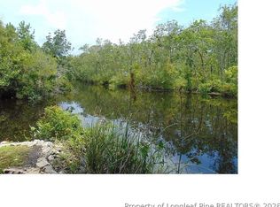 315 E Chatham St, Newport, NC 28570