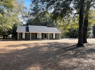 361 Creekside Dr, Leesburg, GA 31763