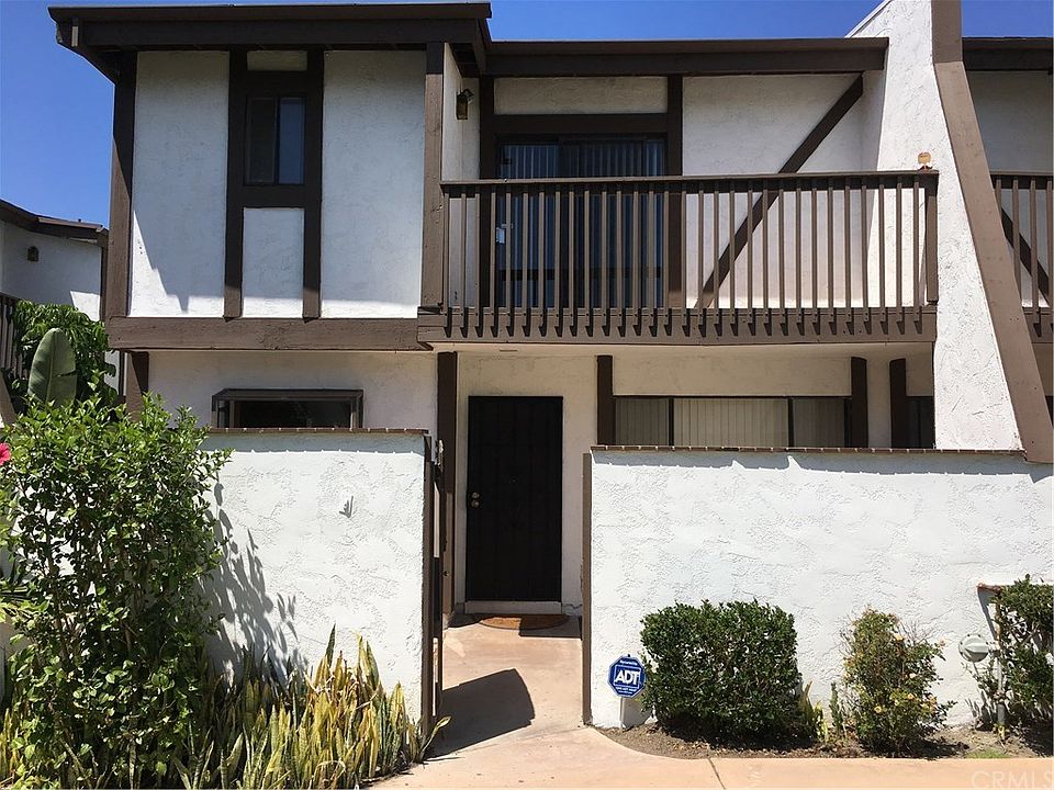 1st image of 14539 Cerise Ave #15