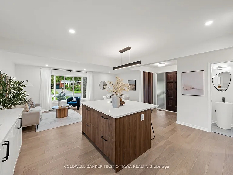 26 Spring Garden Ave — Photo 8