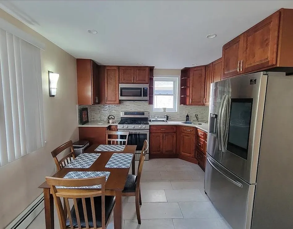 2 bed, 1.0 bath, $2,700 — Photo 1
