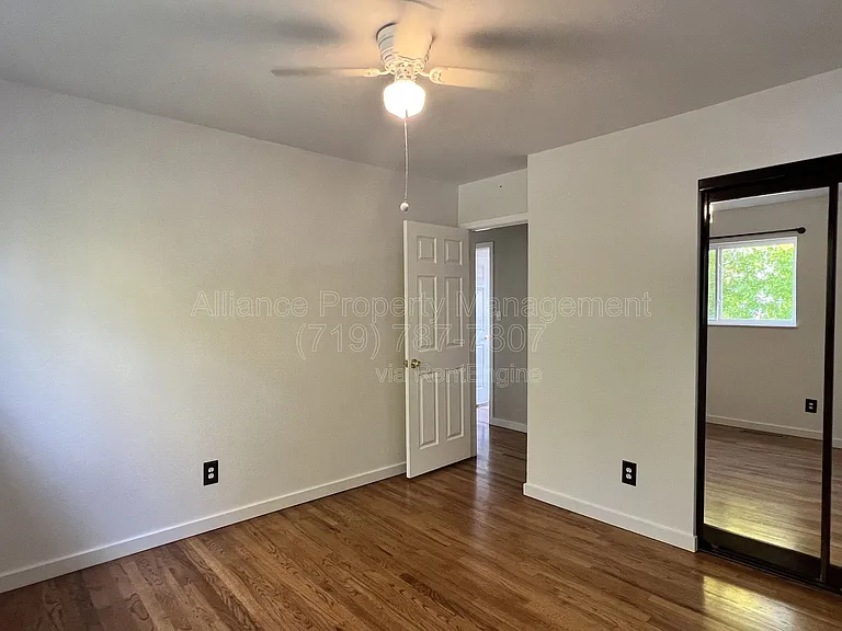 514 Catalina Dr — Photo 20