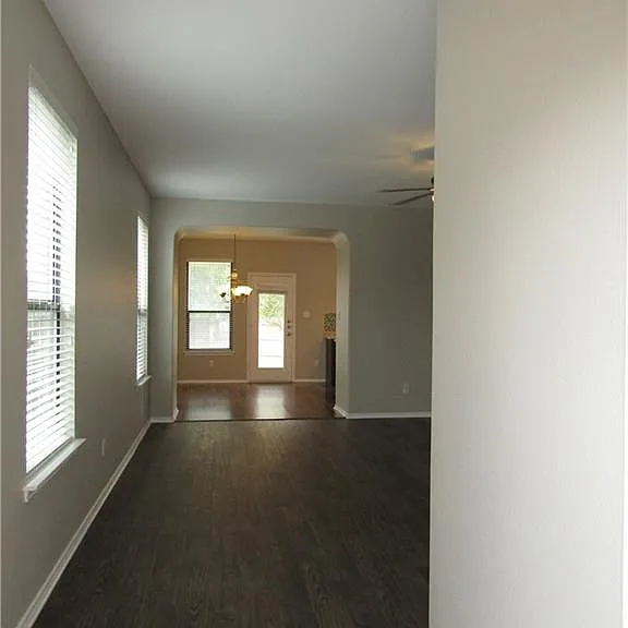 14200 Lake Victor Dr — Photo 40