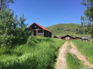 19 Lemanasky Rd, Tonasket, WA 98855