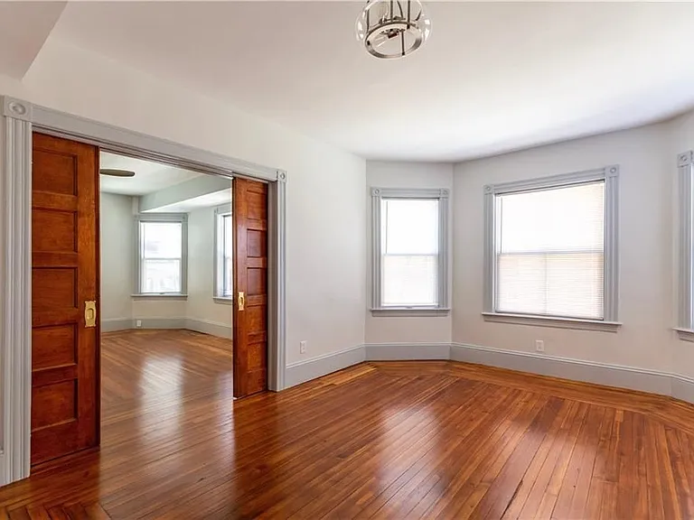 174 Broadway #3 — Photo 3