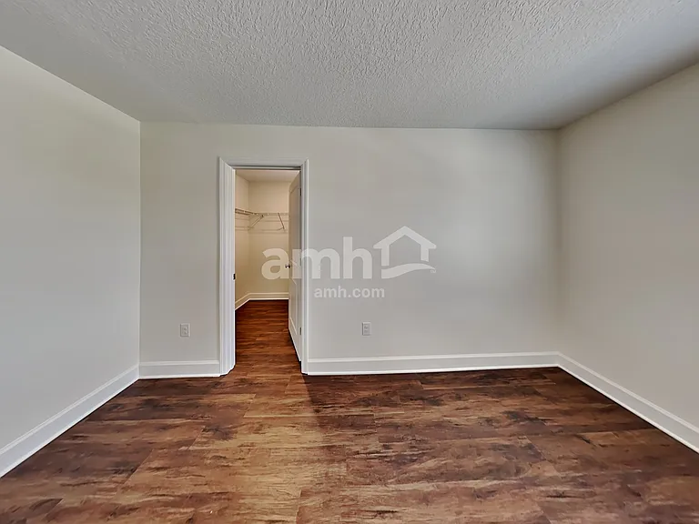 2114 Saffron Walden Dr — Photo 23