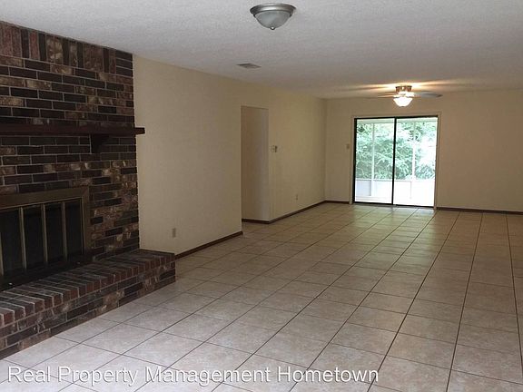 5th image of 105 Southern Hills Dr
