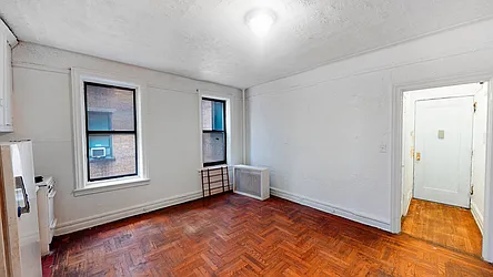 Sold by Thomas Lipovetsky, LREB