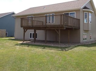 101 Spyglass Dr, Mankato, MN 56001