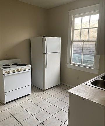 3rd image of 1232 S Genois St #A