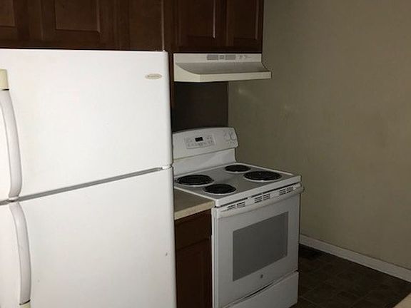 4th image of 1513 W 29th St