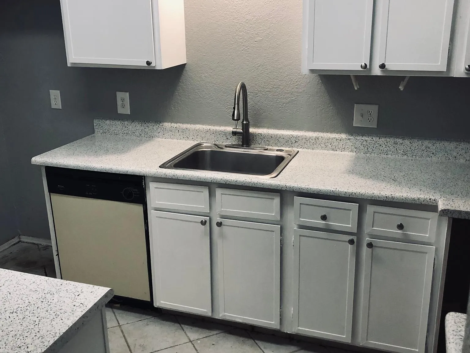 3 bed, 1150 sqft, $1,275 — Photo 1