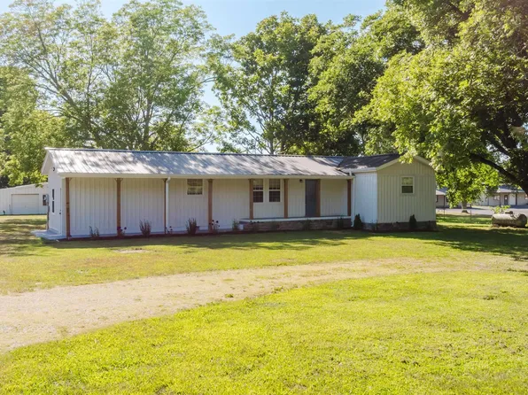 1160 Kirk Rd, Rainsville, AL 35986