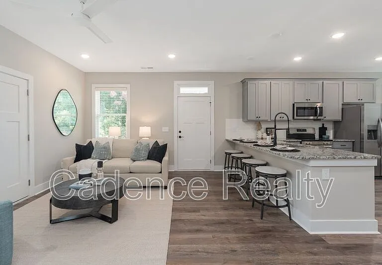 1733 Perimeter Loop — Photo 12