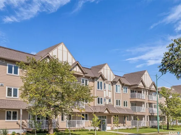 318 108th Street W #105, Saskatoon, SK S7N 1P8