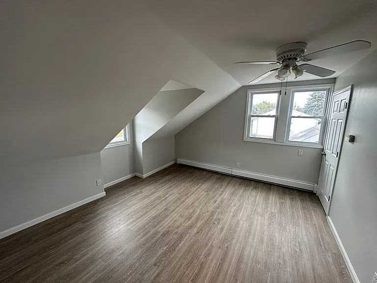 1114 Old Freehold Rd — Photo 19