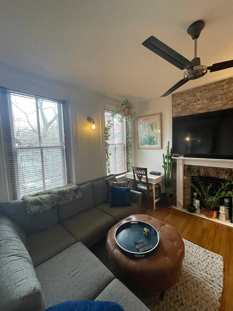 Building Photo - 97 Bright St #2L