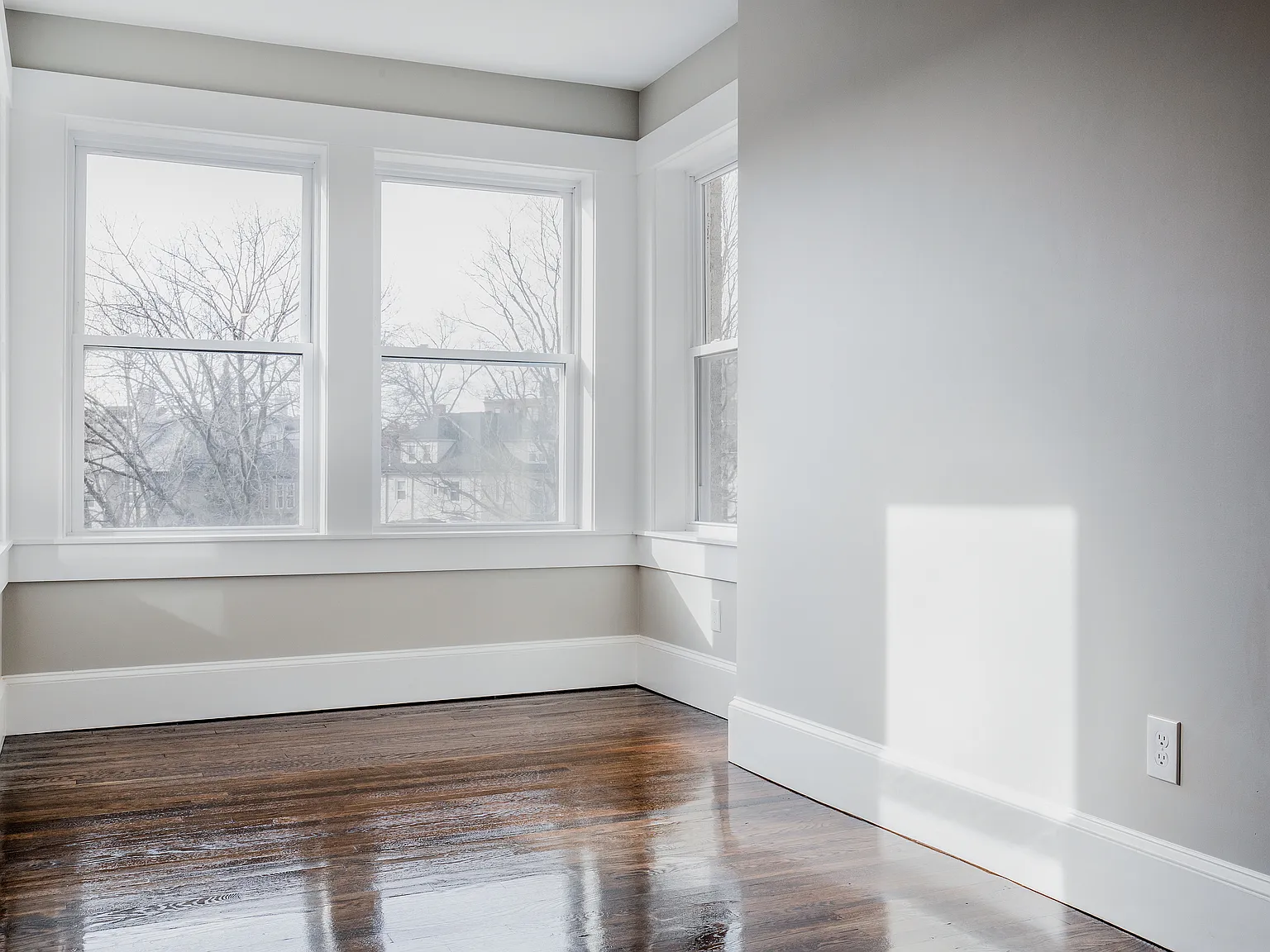 4 bed, 2.0 bath, 1350 sqft, $5,500 — Photo 4