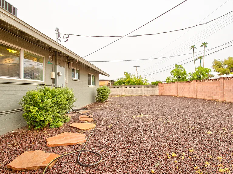 3417 W Marlette Ave — Photo 30