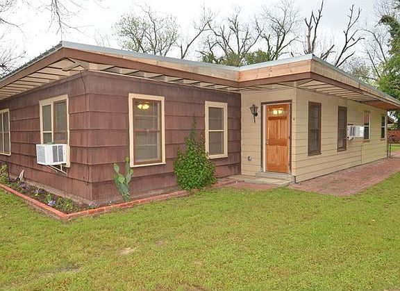 3rd image of 204 Hudgins St