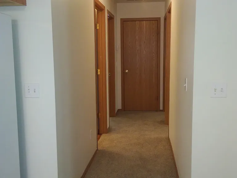 Hall to Bedrooms