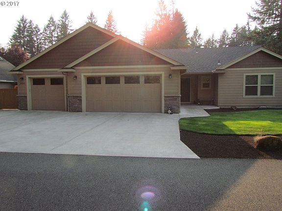 3rd image of 15510 NE 96th St