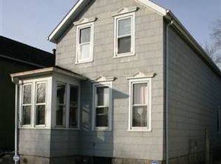 2443 Jackson St, Dubuque, IA 52001