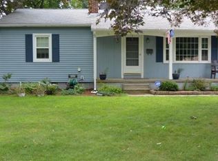 6 Edgewood Rd, Bellingham, MA 02019