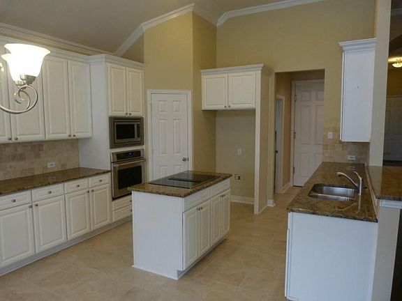 3rd image of 2516 Sir Percival Ln