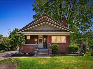 392 Queenston St, Saint Catharines, ON L2P2X9