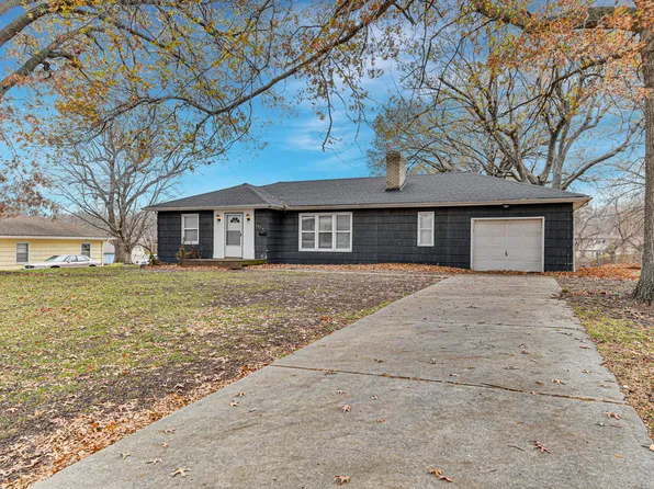 8804 Elm Ave, Kansas City, MO 64138