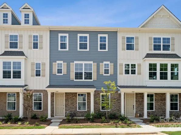 7109 Brookview Ln, Sherrills Ford, NC 28673
