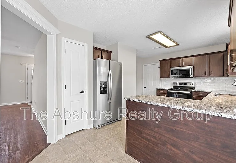 5216 Carriage Pine Dr — Photo 17