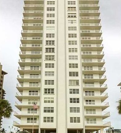 4th image of 3750 Galt Ocean Dr APT 501