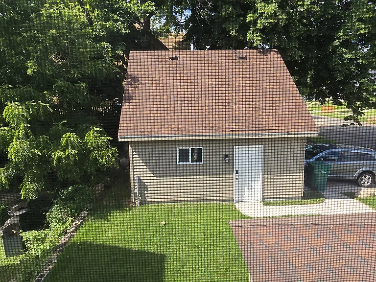 683 Maryland Ave W — Photo 53