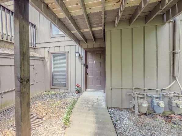 2610 Cumberland Ct SE, Smyrna, GA 30080