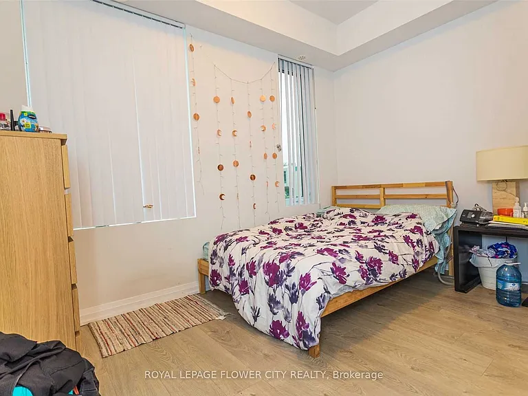 1050 Portage Pkwy W #Townhouse 37 — Photo 17