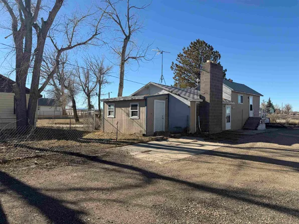 405 Utah St, Medicine Bow, WY 82329