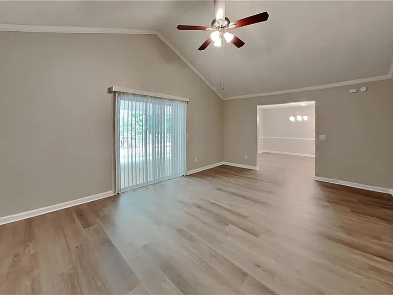 1870 Rocksram Dr — Photo 2