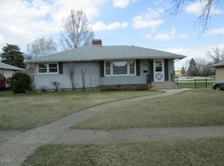 309 10th Ave NE, Watertown, SD 57201