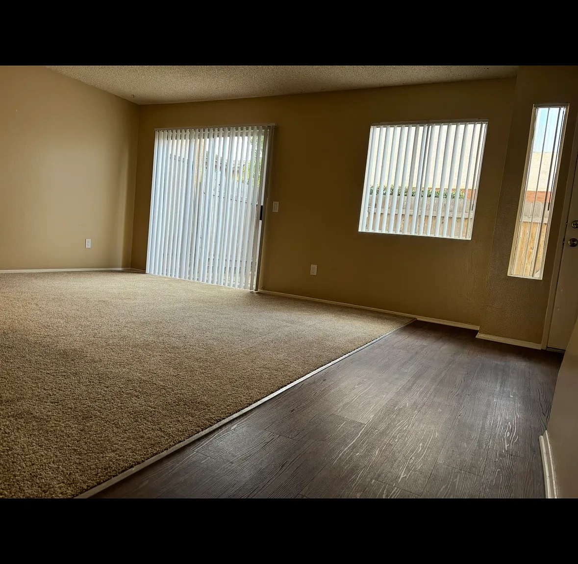 2 bed, 2.5 bath, 1200 sqft, $2,800 — Photo 2