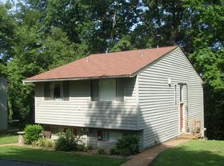 702 Woodburn Ct #11B, Charlottesville, VA 22901