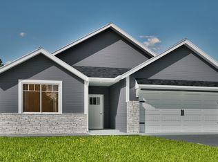 1804 Dale Pl SE, Pine Island, MN 55963