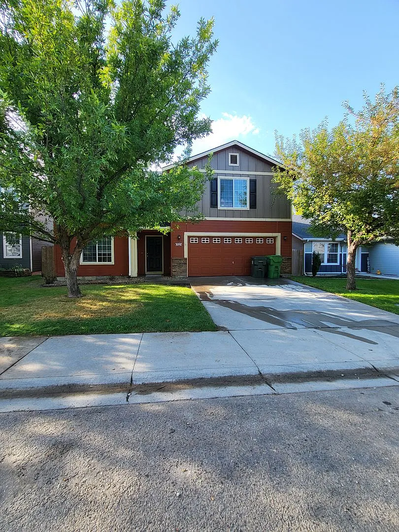 Beautiful Meridian Home — Photo 1