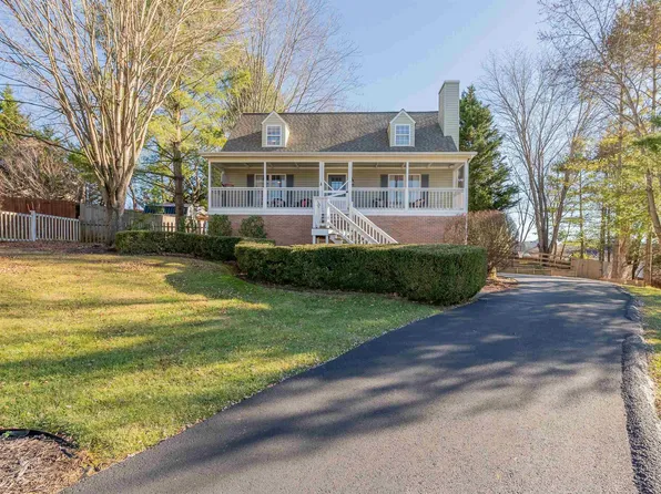 1515 Sleepy Hollow Rd, Christiansburg, VA 24073